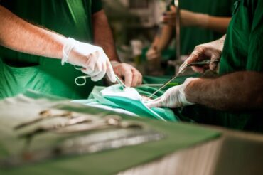 Patients with emergency surgery delays have higher risk of dying, study finds