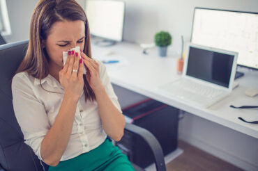 Devez-vous aller travailler si vous êtes malade?