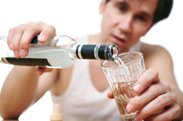 Boire trop d’alcool peut modifier l’ADN, entraînant un désir plus grand d’alcool