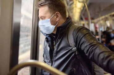 Même les personnes atteintes d’une maladie pulmonaire devraient porter des masques: des experts