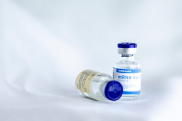La vaccination complète réduit de moitié les risques de covid long