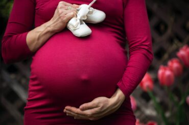 Pregnant women with COVID-19 at higher risk of stillbirths