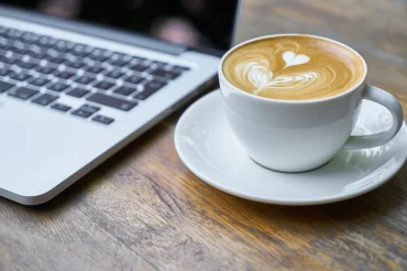 Coffee lowers risk of heart problems and early death, study says