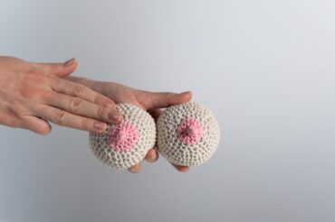 Cancer du sein: L’autopalpation mammaire en 7 questions