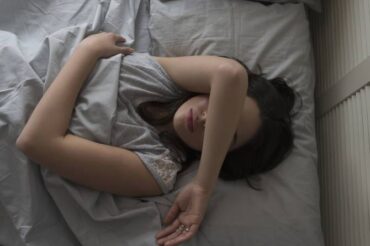 Quebecers say ‘racing thoughts’ stop them from getting enough sleep: study