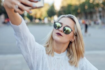 Selfies : ils changent la perception que vous avez de votre nez