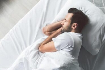 Dormir moins de cinq heures augmente le risque de trouble cardio-vasculaire