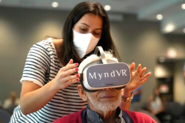 Can virtual reality help seniors? Study hopes to find out