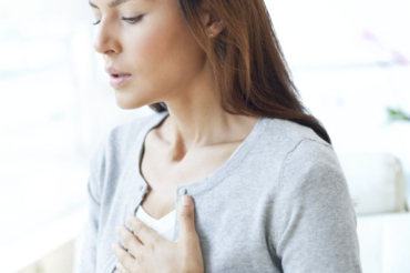 How to tell the difference between a panic attack and a heart attack