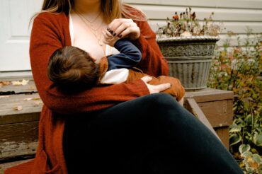 L’allaitement favoriserait la santé mentale de la mère