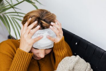How to recognize a migraine aura