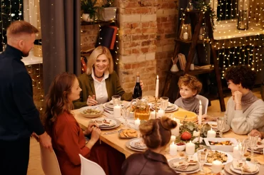 7 ways to manage an eating disorder during the Holidays